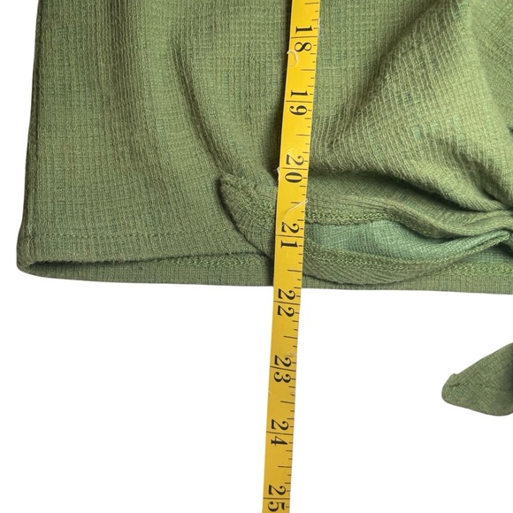 J Crew Textured Button Down Cropped Shirt Green Small Tie Bottom Front Casual - Picture 10 of 10